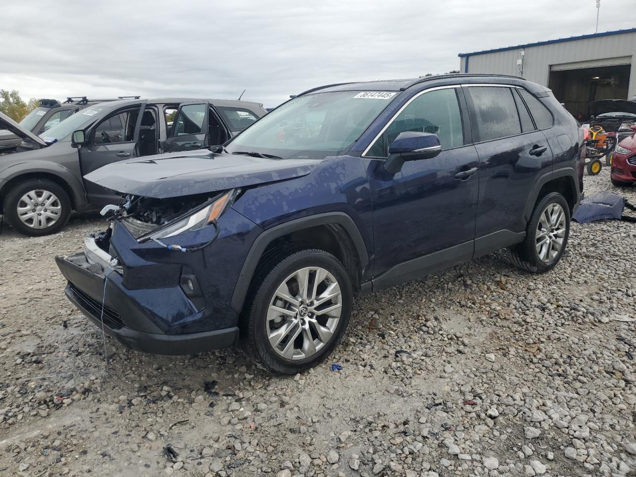 TOYOTA RAV4 XLE PREMIUM