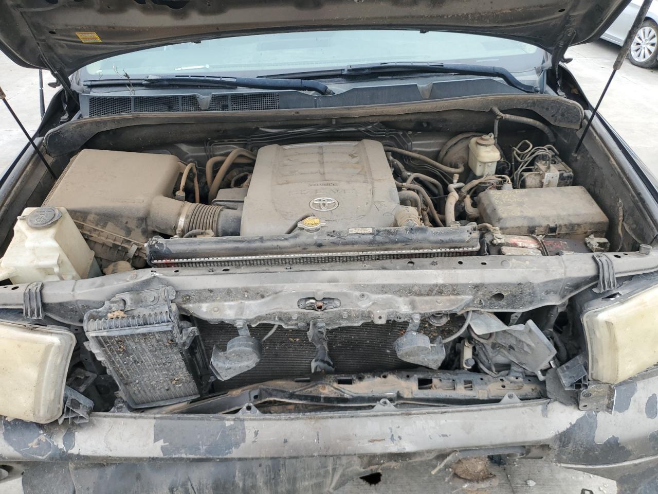 TOYOTA TUNDRA CREWMAX LIMITED