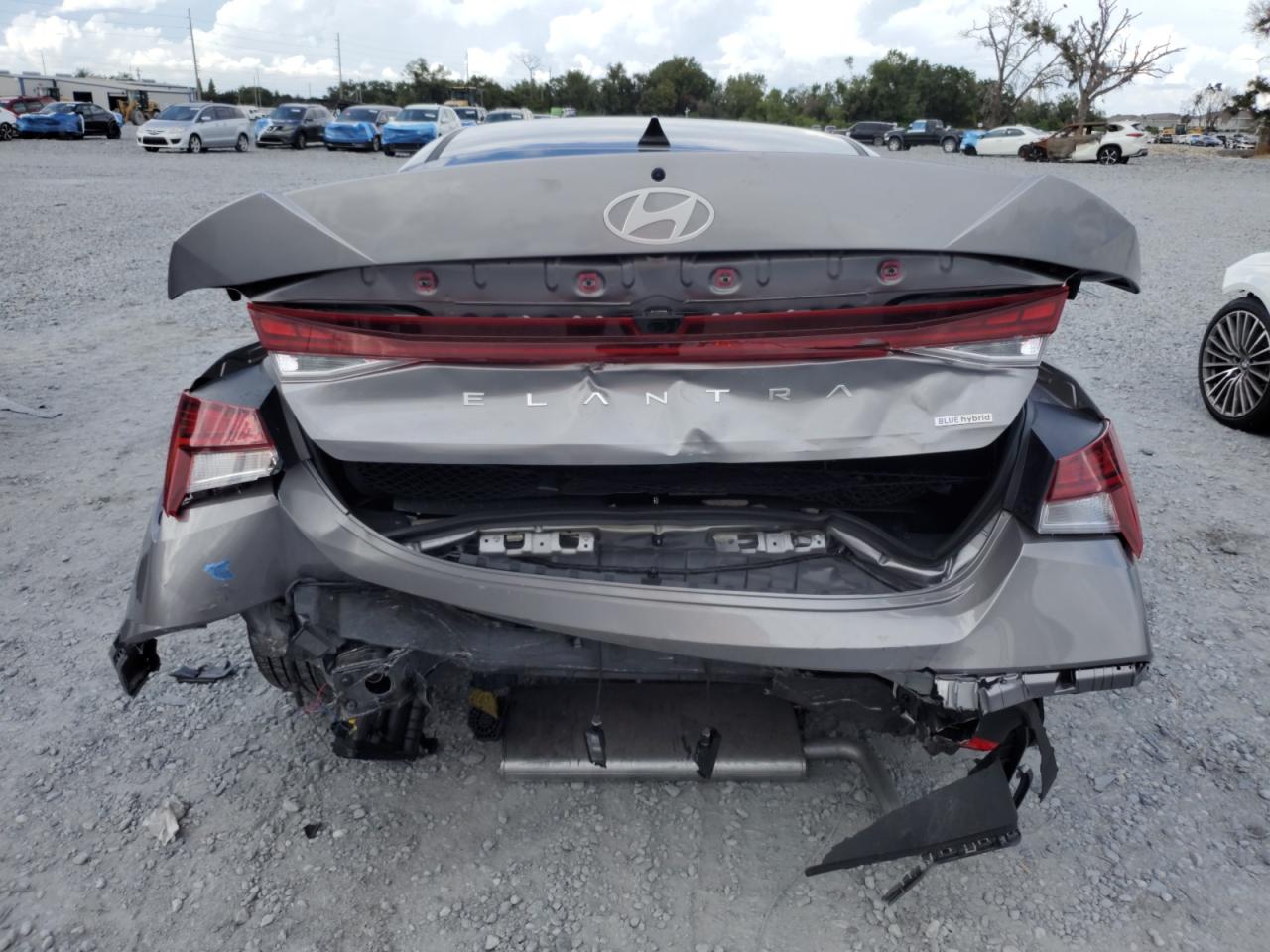 Lot #3302799896 2025 HYUNDAI ELANTRA BL