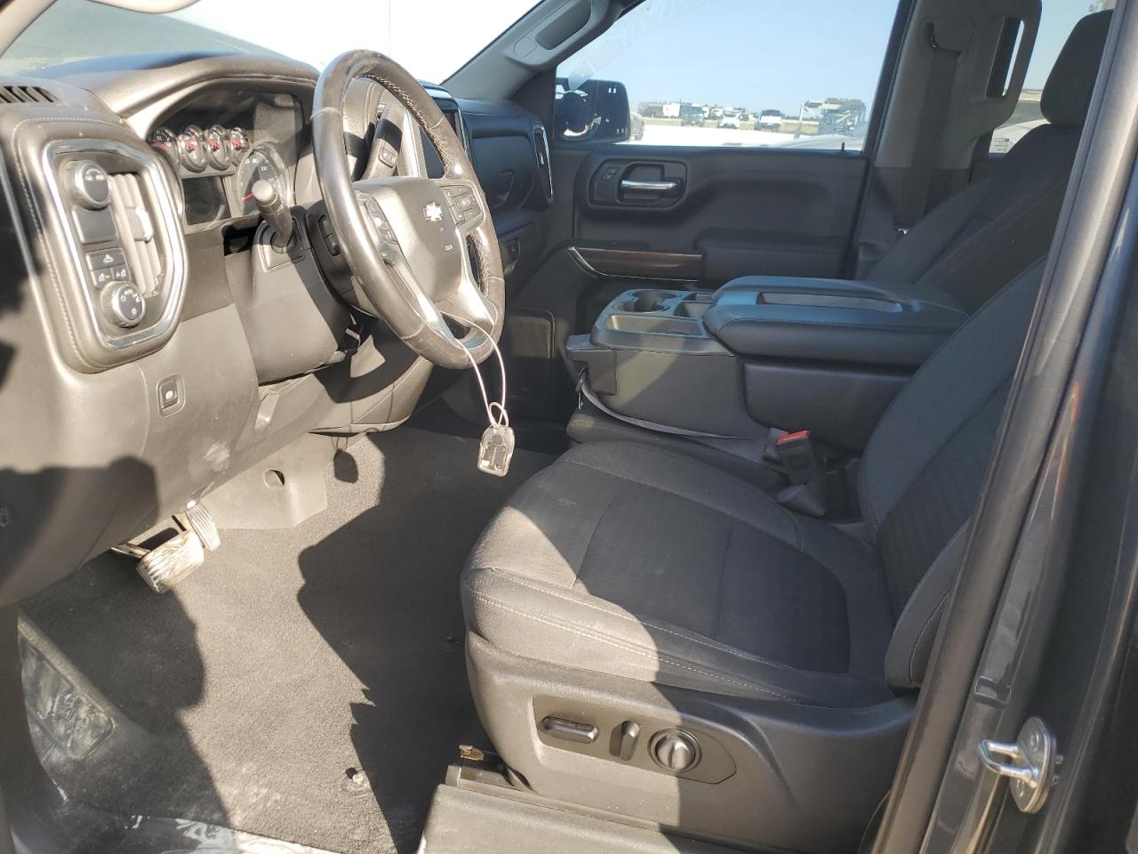 CHEVROLET SILVERADO C1500 LT