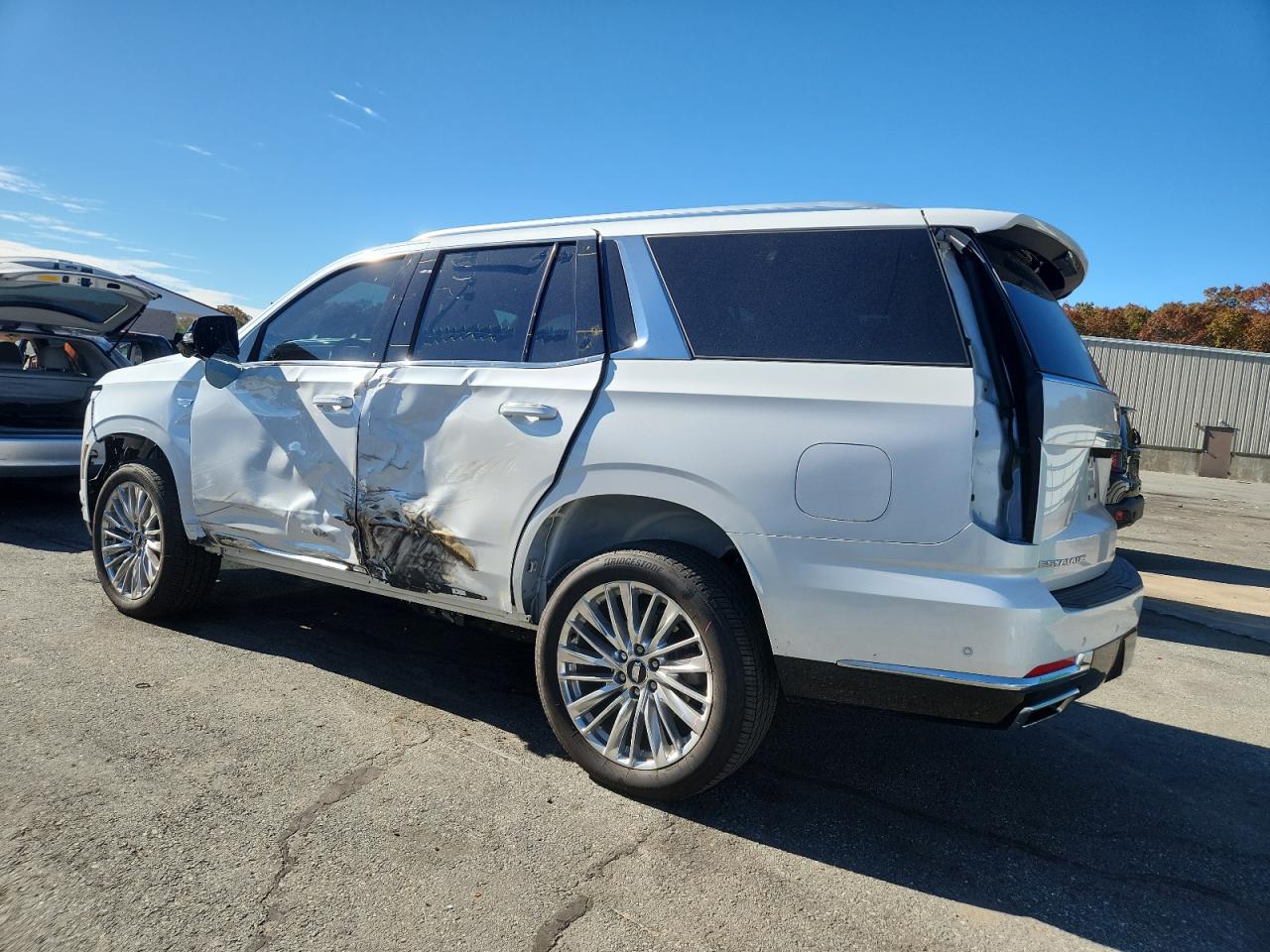 CADILLAC ESCALADE PREMIUM LUXURY