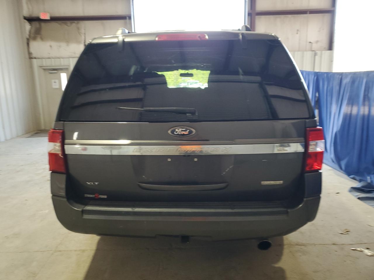 FORD EXPEDITION EL XLT