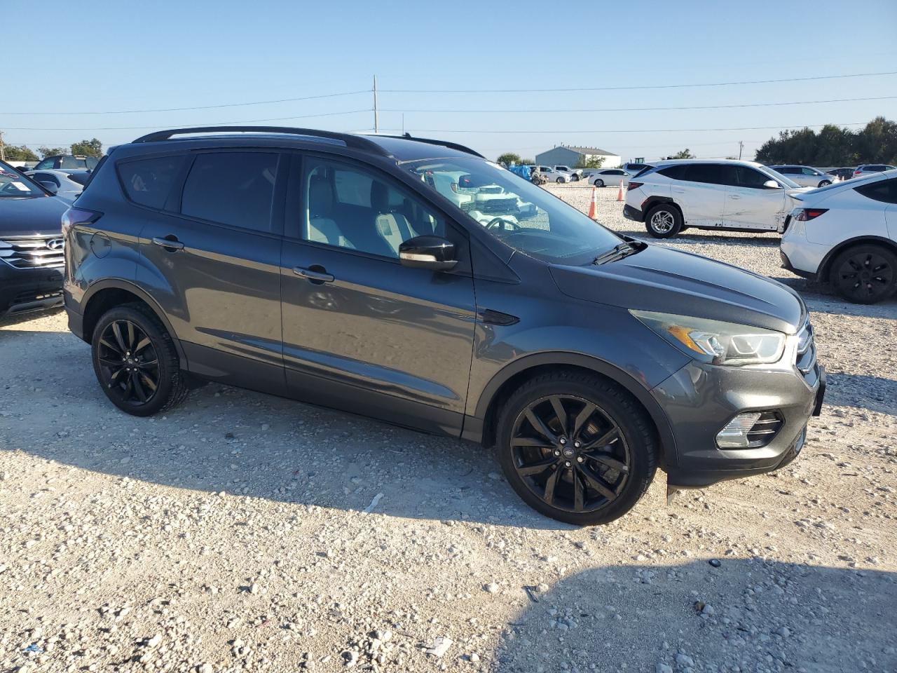 FORD ESCAPE TITANIUM