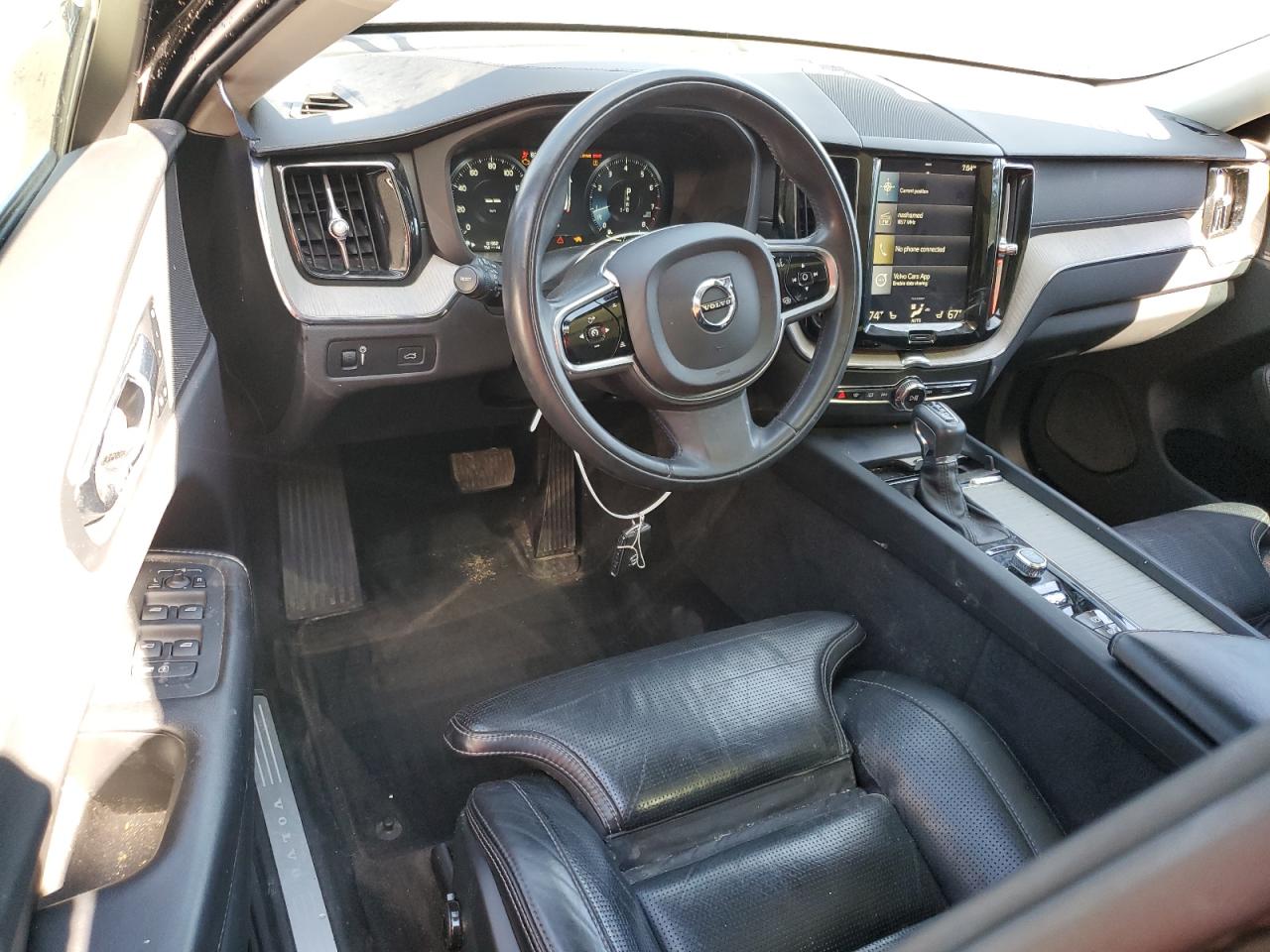 VOLVO XC60 T5 INSCRIPTION