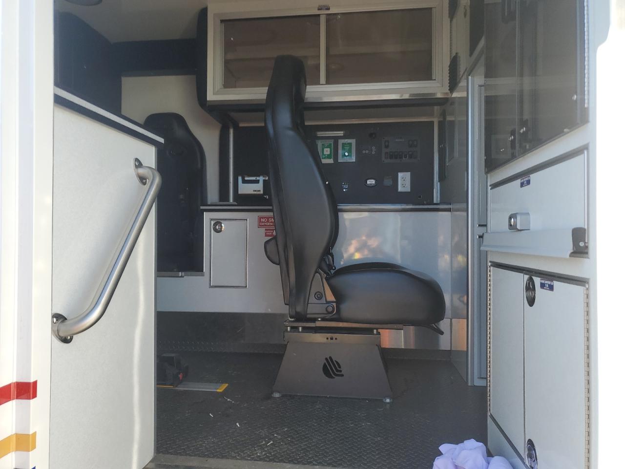 FORD F-550 SUPER DUTY