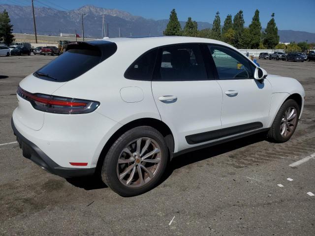 2024 PORSCHE MACAN BASE #3303937693