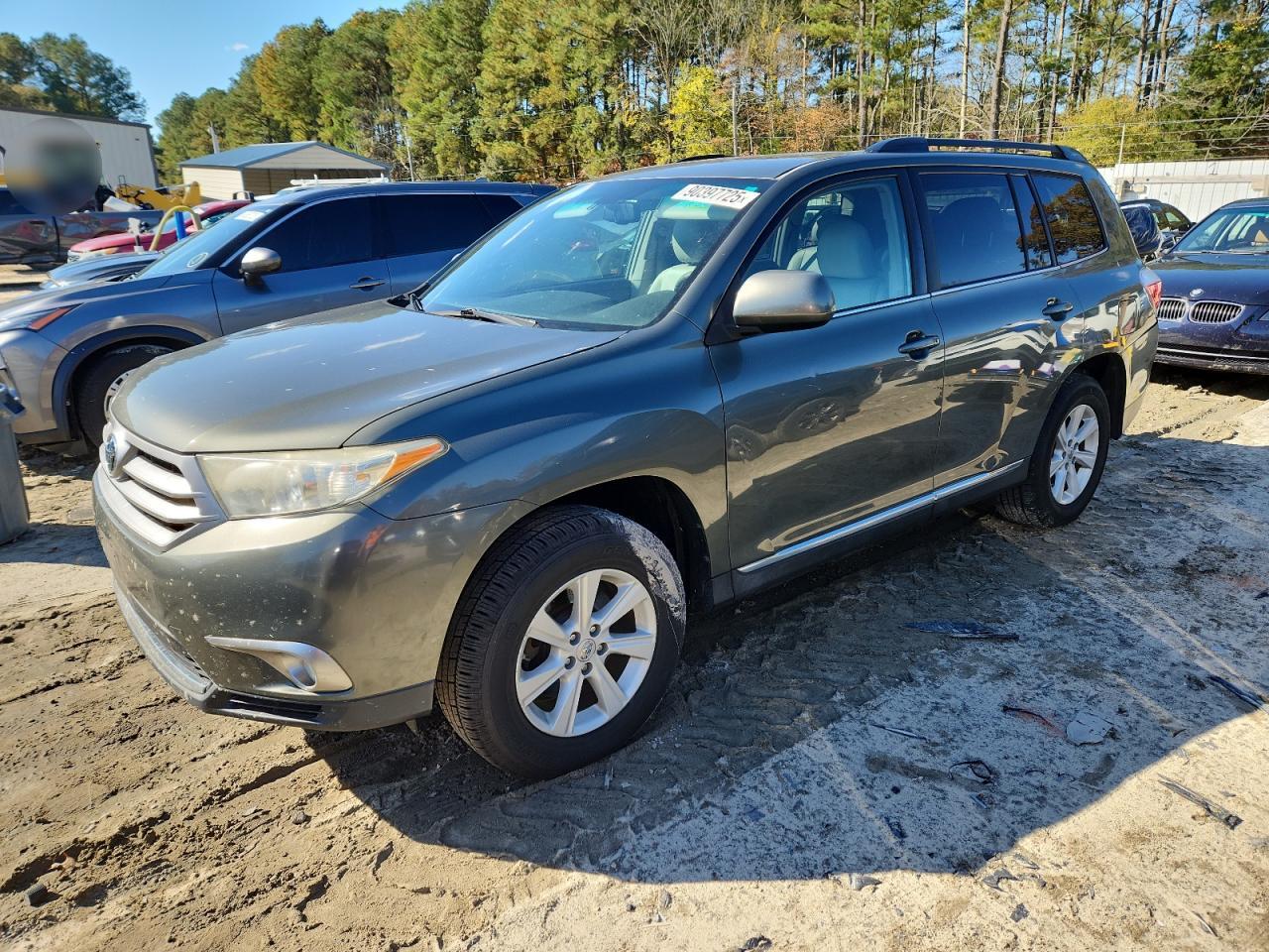 TOYOTA HIGHLANDER BASE