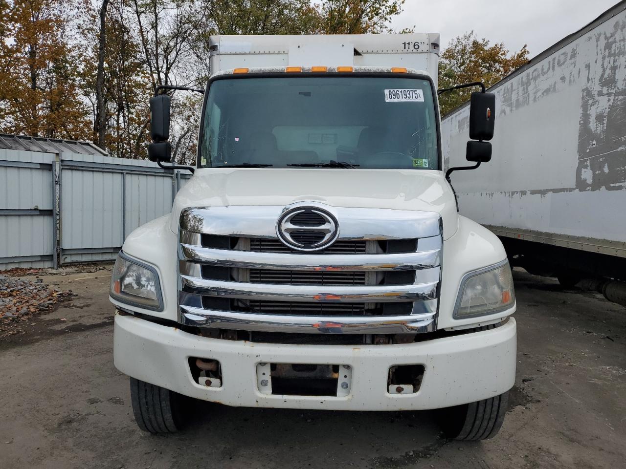 Lot #3276461662 2013 HINO 268