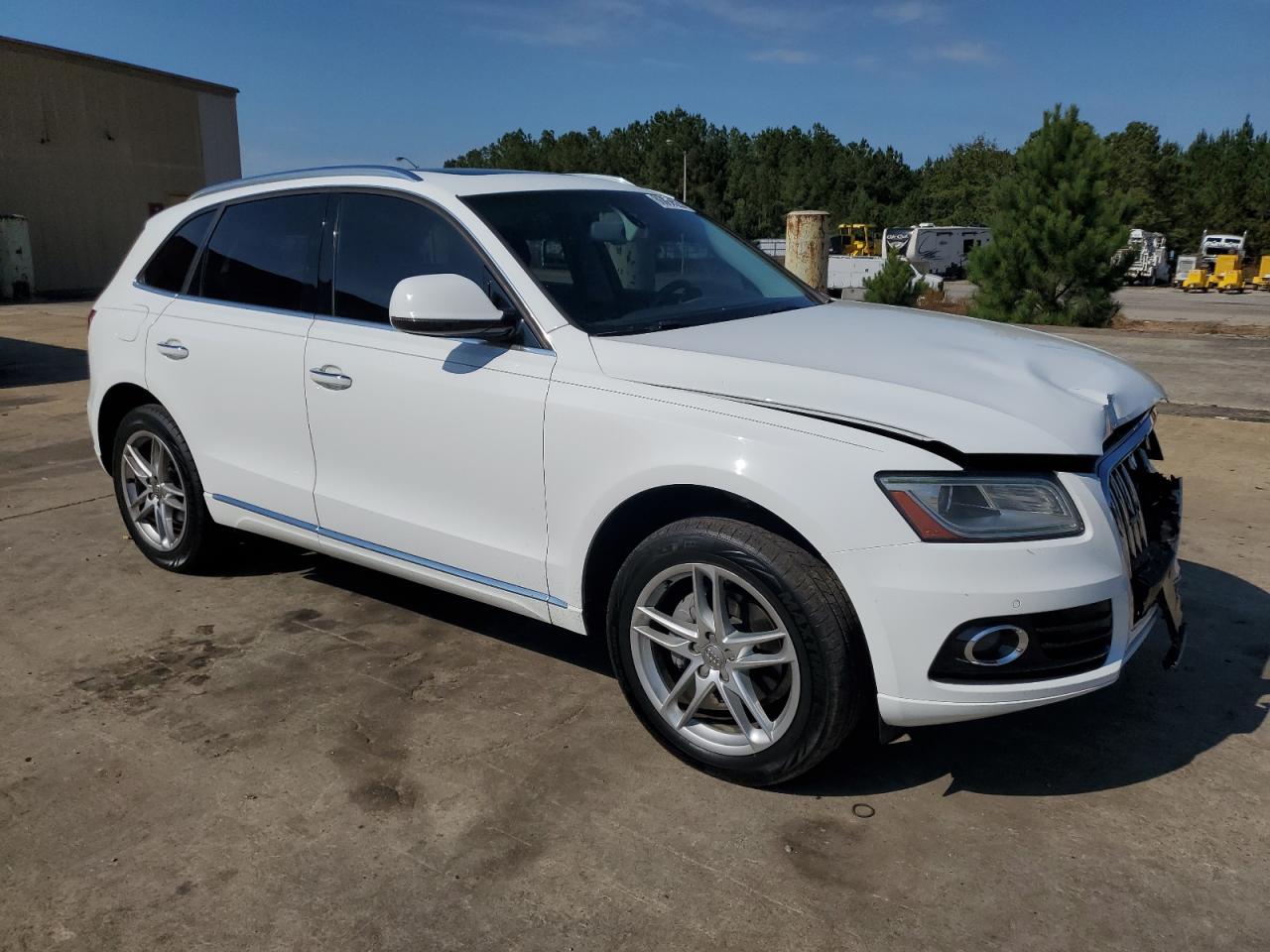 AUDI Q5 PREMIUM PLUS