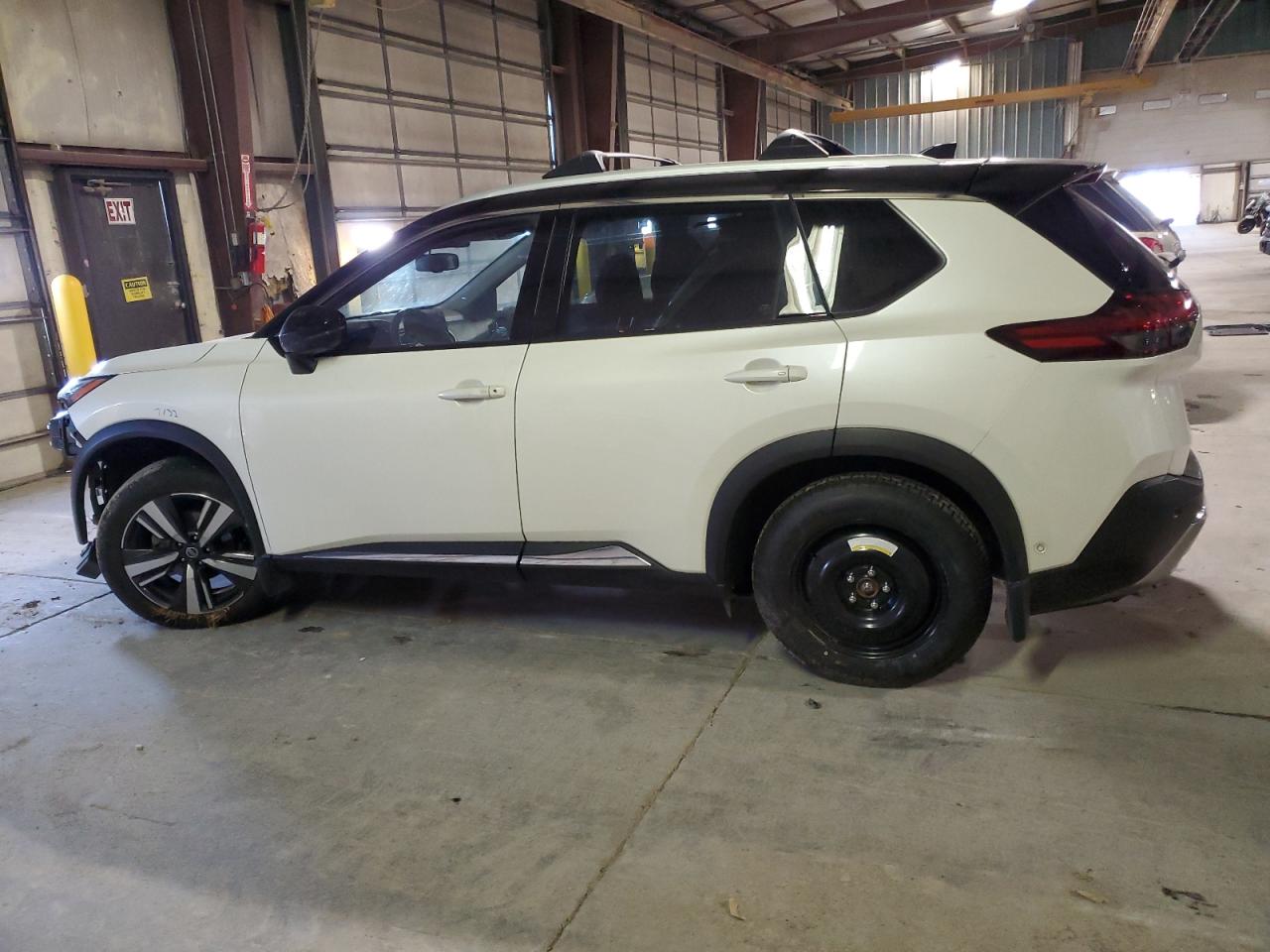 NISSAN ROGUE PLATINUM