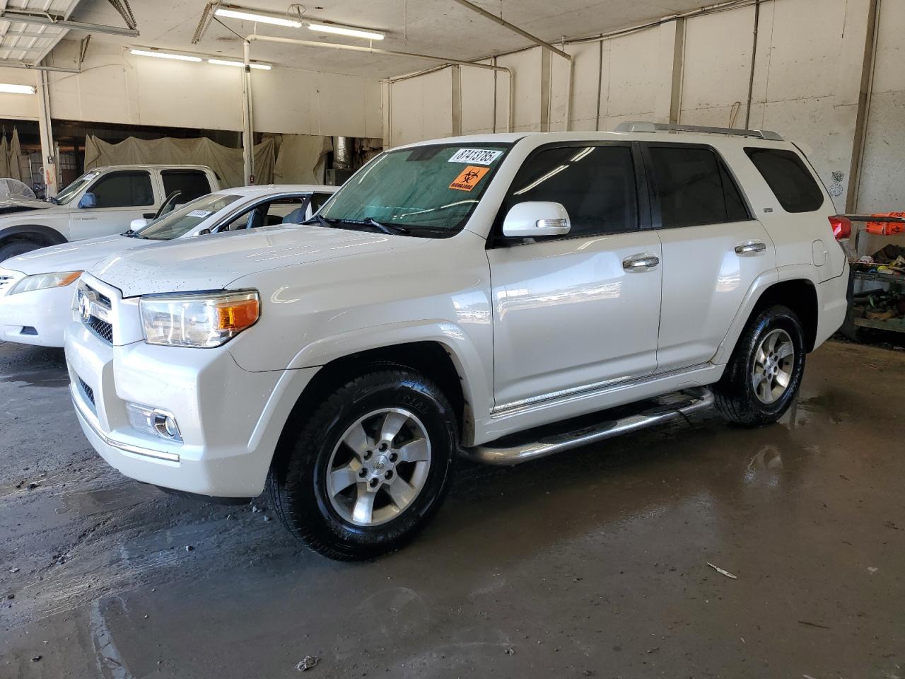 TOYOTA 4RUNNER SR5