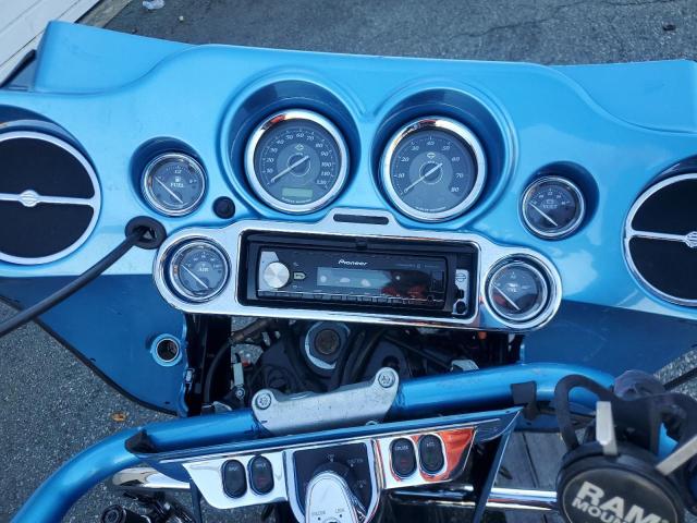 2011 HARLEY-DAVIDSON FLHTK - 1HD1KEM17BB639318