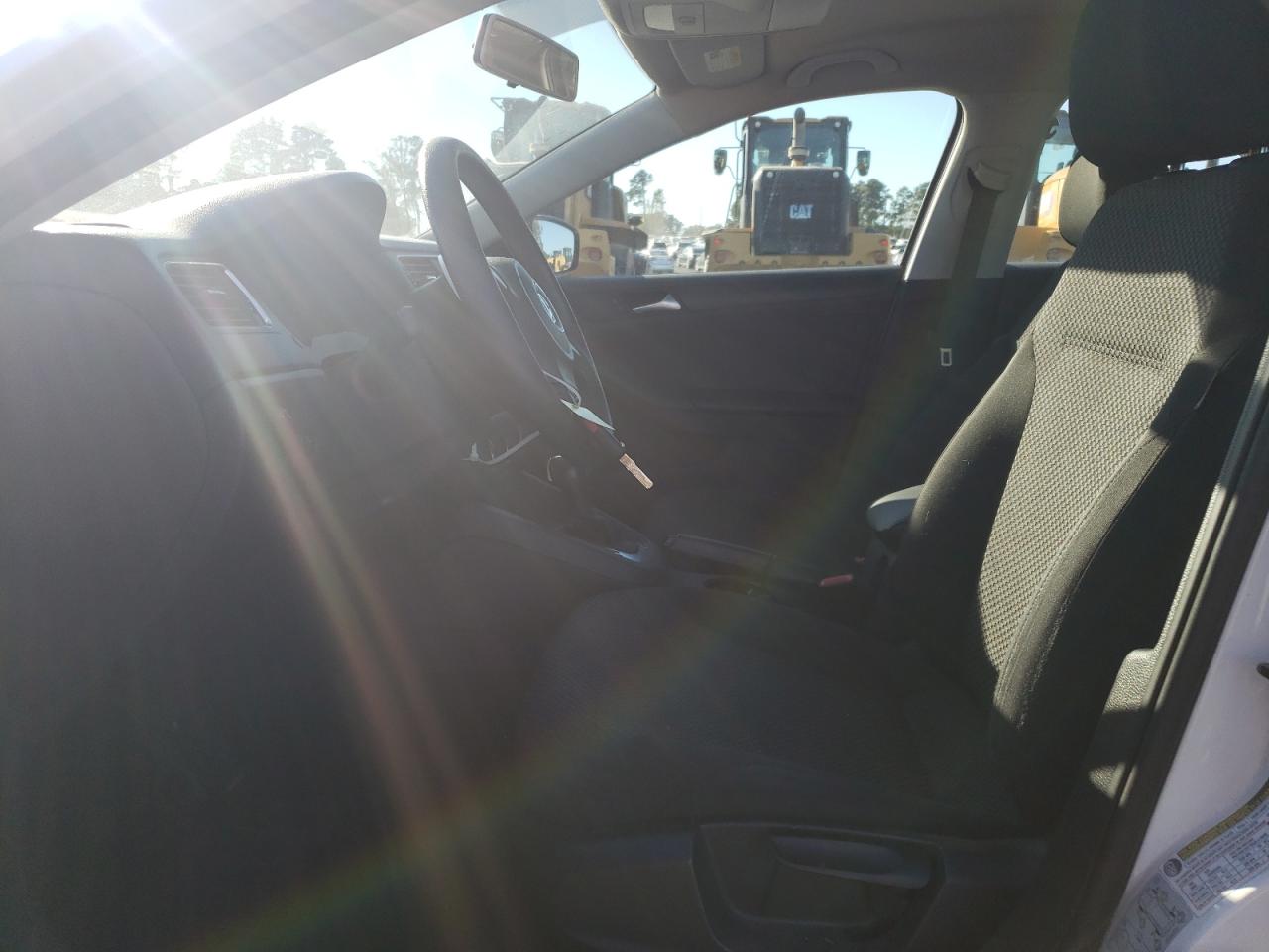 VOLKSWAGEN JETTA BASE