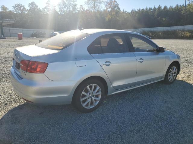 2013 VOLKSWAGEN JETTA SE - 3VWDX7AJ3DM426620