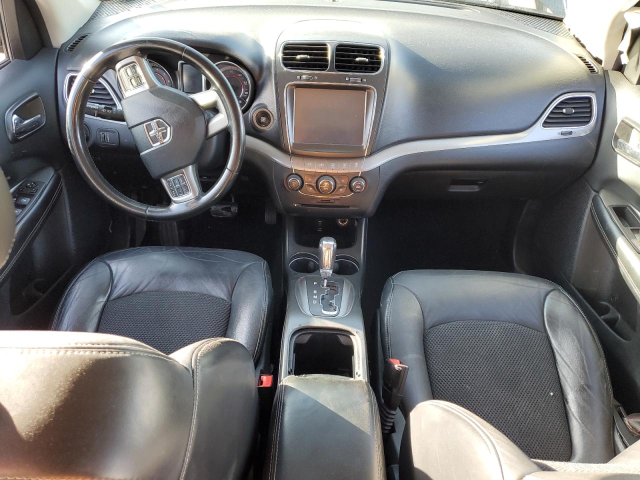 DODGE JOURNEY CROSSROAD