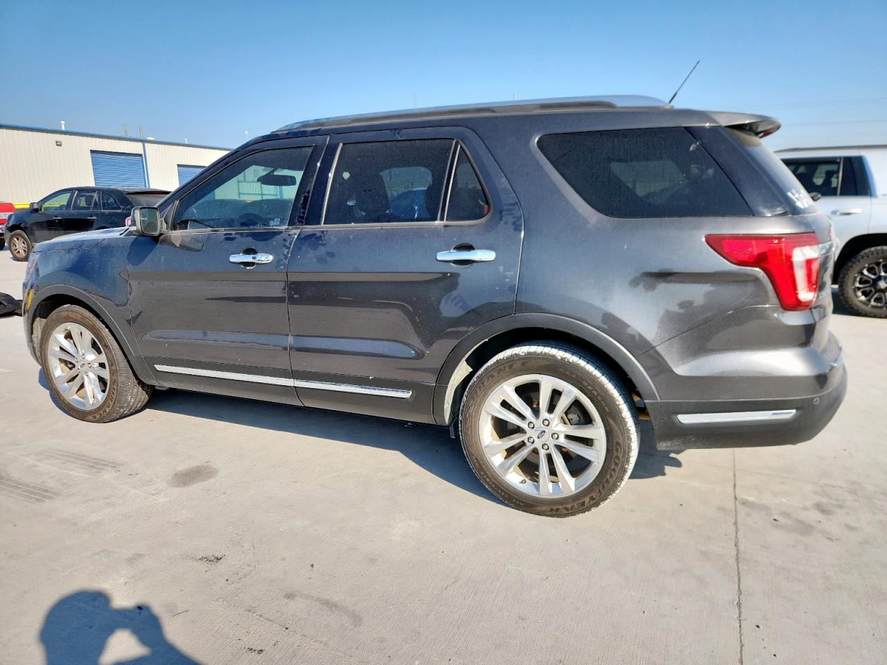 FORD EXPLORER LIMITED