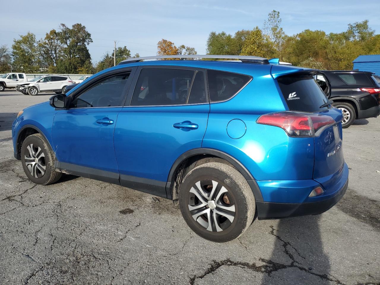 TOYOTA RAV4 LE