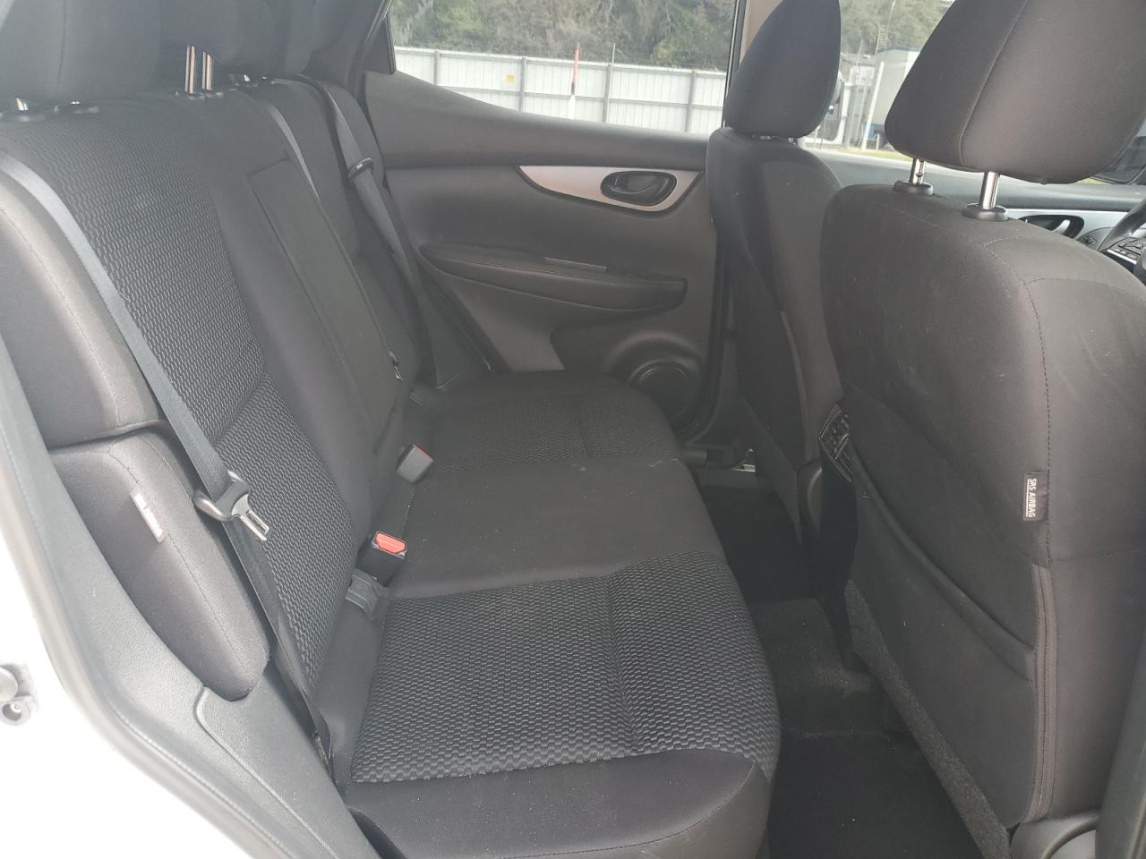 NISSAN ROGUE SPORT S