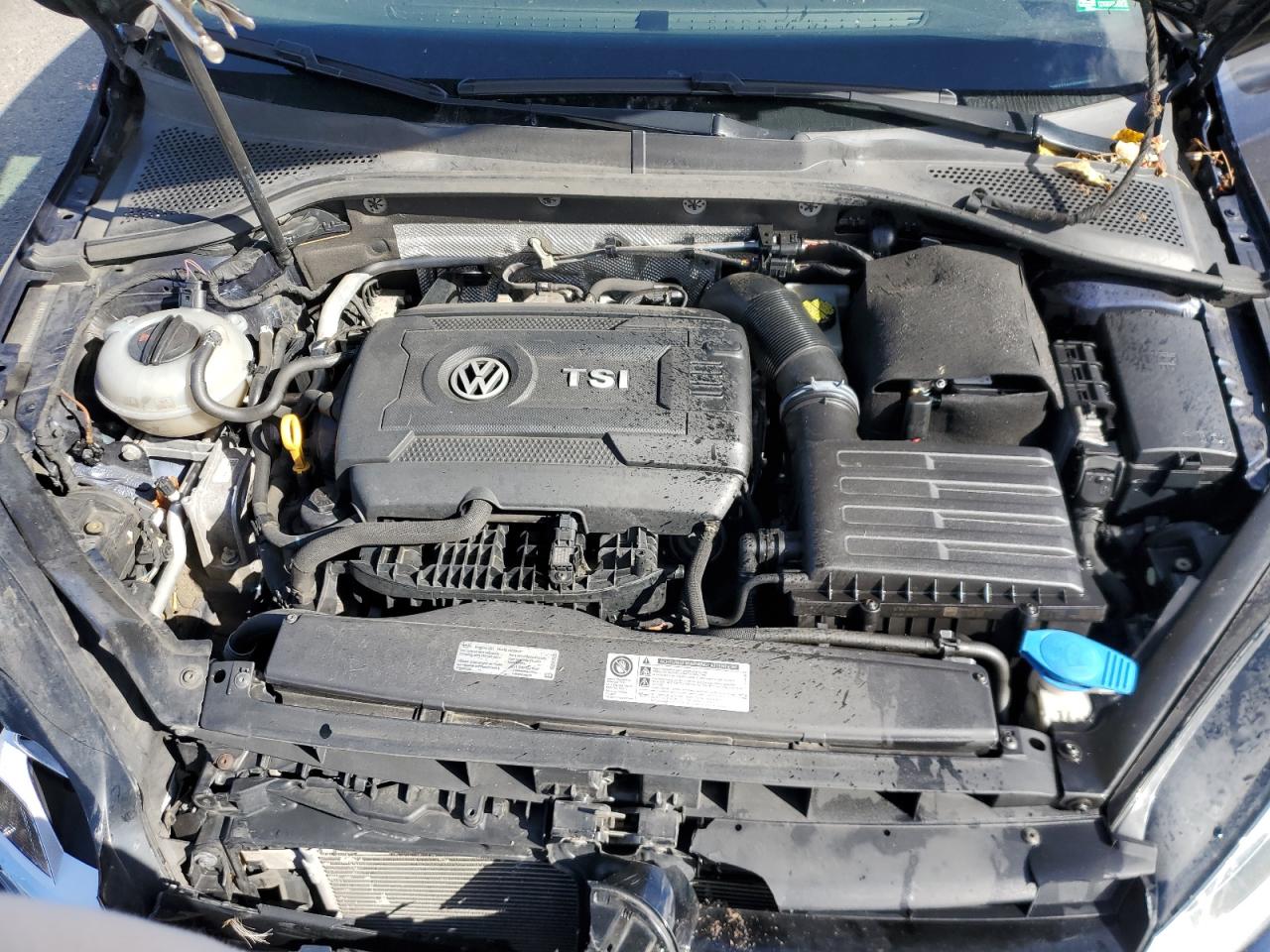 VOLKSWAGEN GOLF S/SE