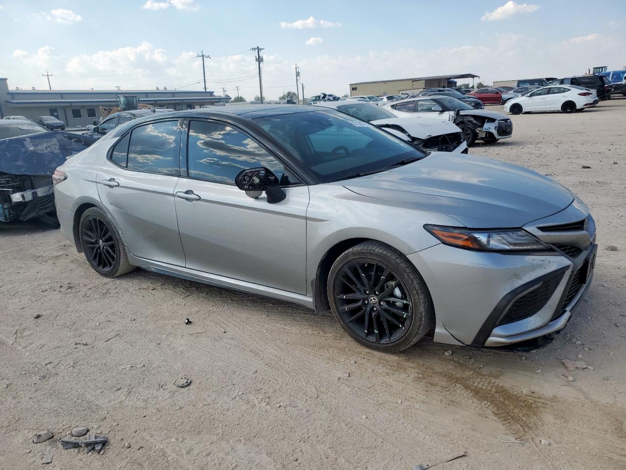 TOYOTA CAMRY XSE