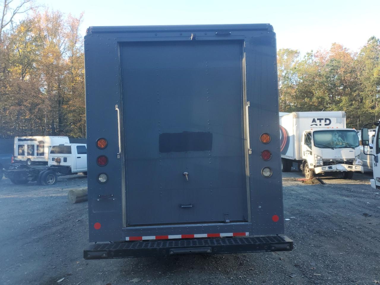 Lot #3305306319 2020 FORD F59