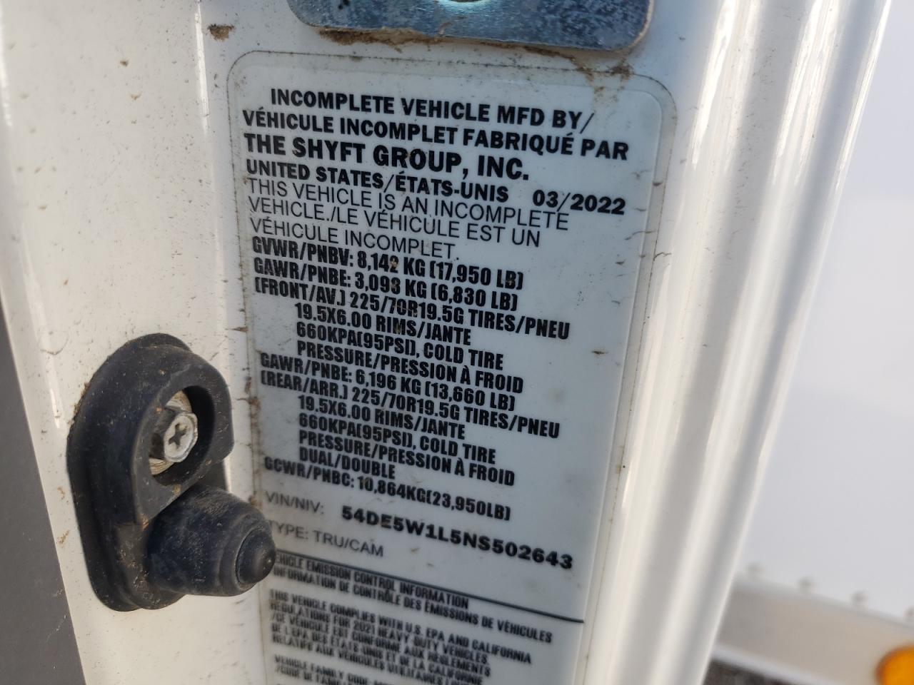 Lot #3270031367 2022 ISUZU NQR