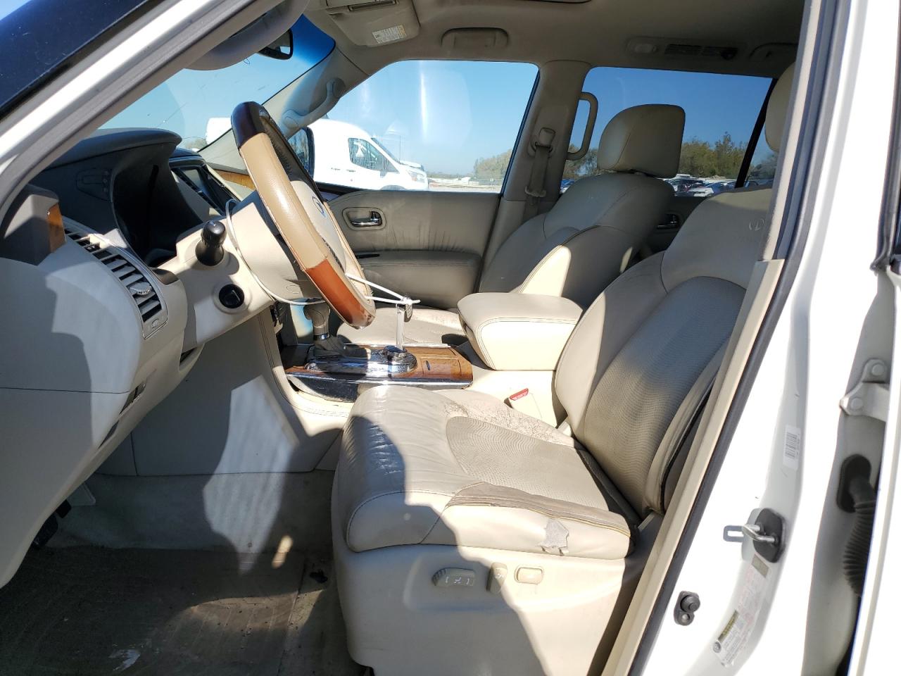 INFINITI QX56