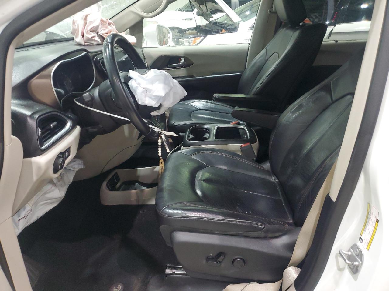 CHRYSLER PACIFICA TOURING L PLUS