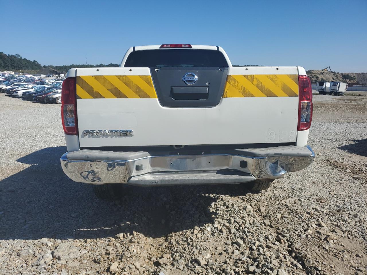 NISSAN FRONTIER S