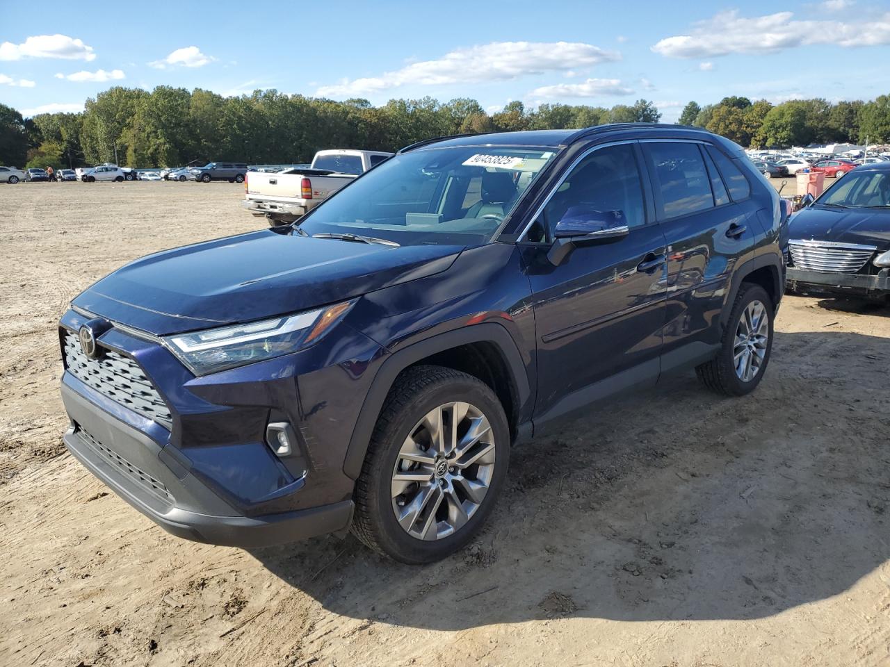 TOYOTA RAV4 XLE PREMIUM