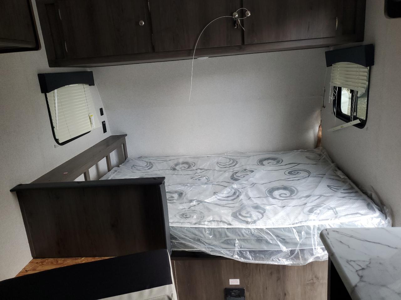 Lot #3305535066 2021 COACH TRAILER