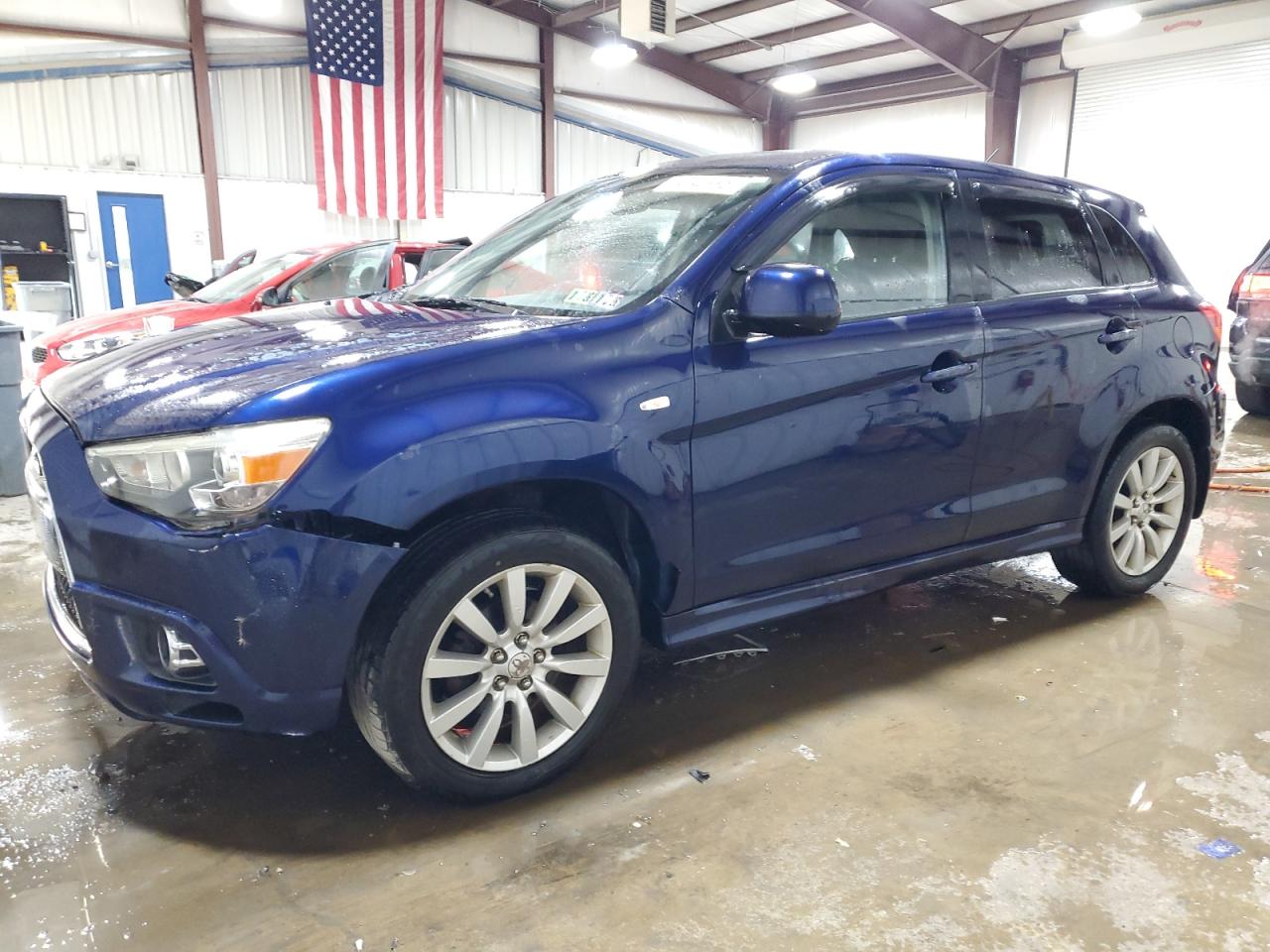 MITSUBISHI OUTLANDER SE