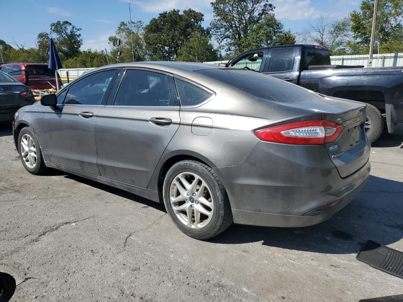 FORD FUSION SE
