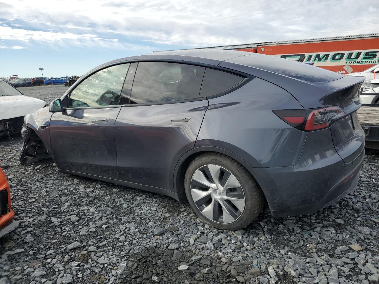 TESLA MODEL Y