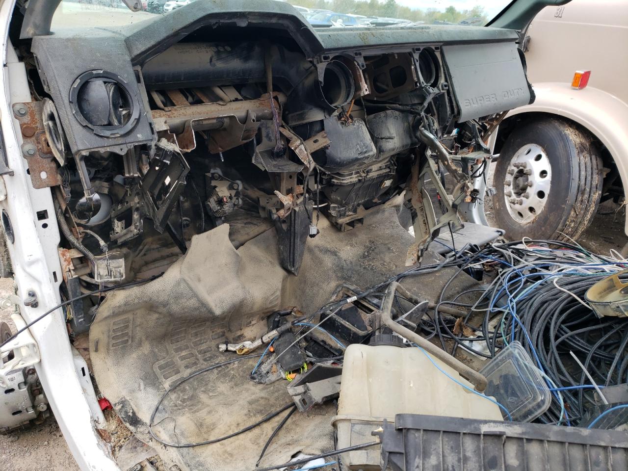 FORD F-550 SUPER DUTY