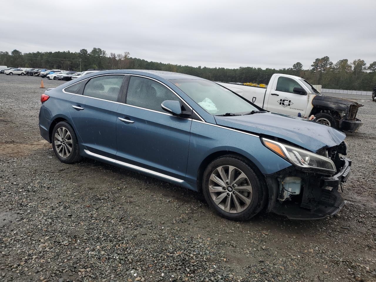 HYUNDAI SONATA SPORT