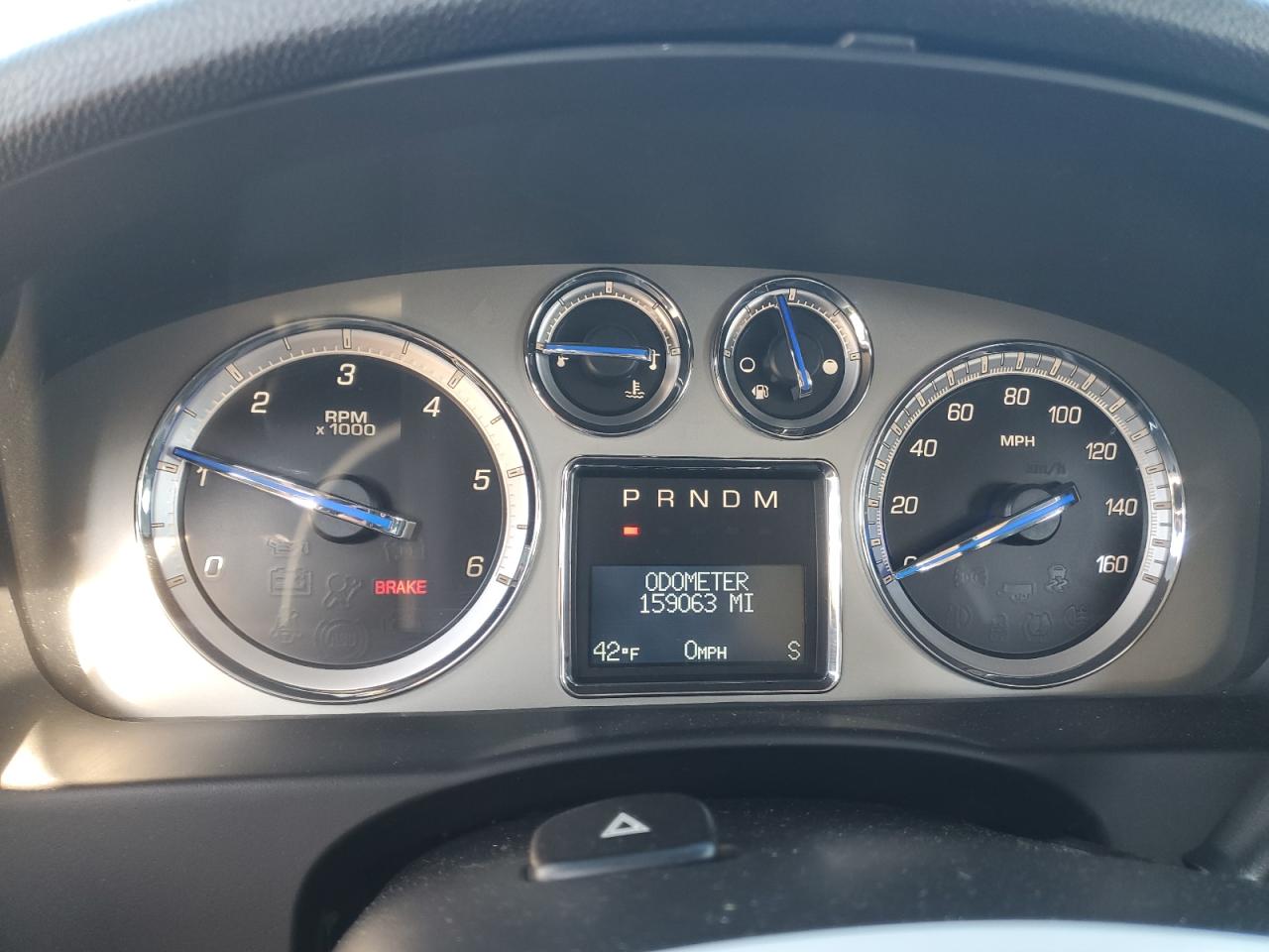 CADILLAC ESCALADE LUXURY