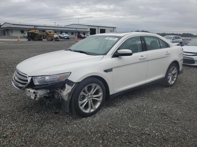 Global Auto Auctions: 2013 FORD TAURUS SEL