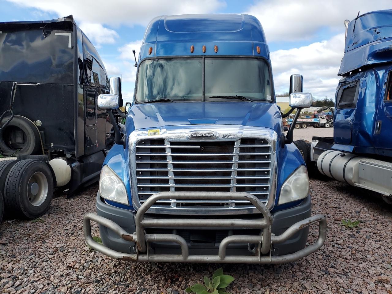 Lot #3271608345 2016 FREIGHTLINER CASCADIA 1