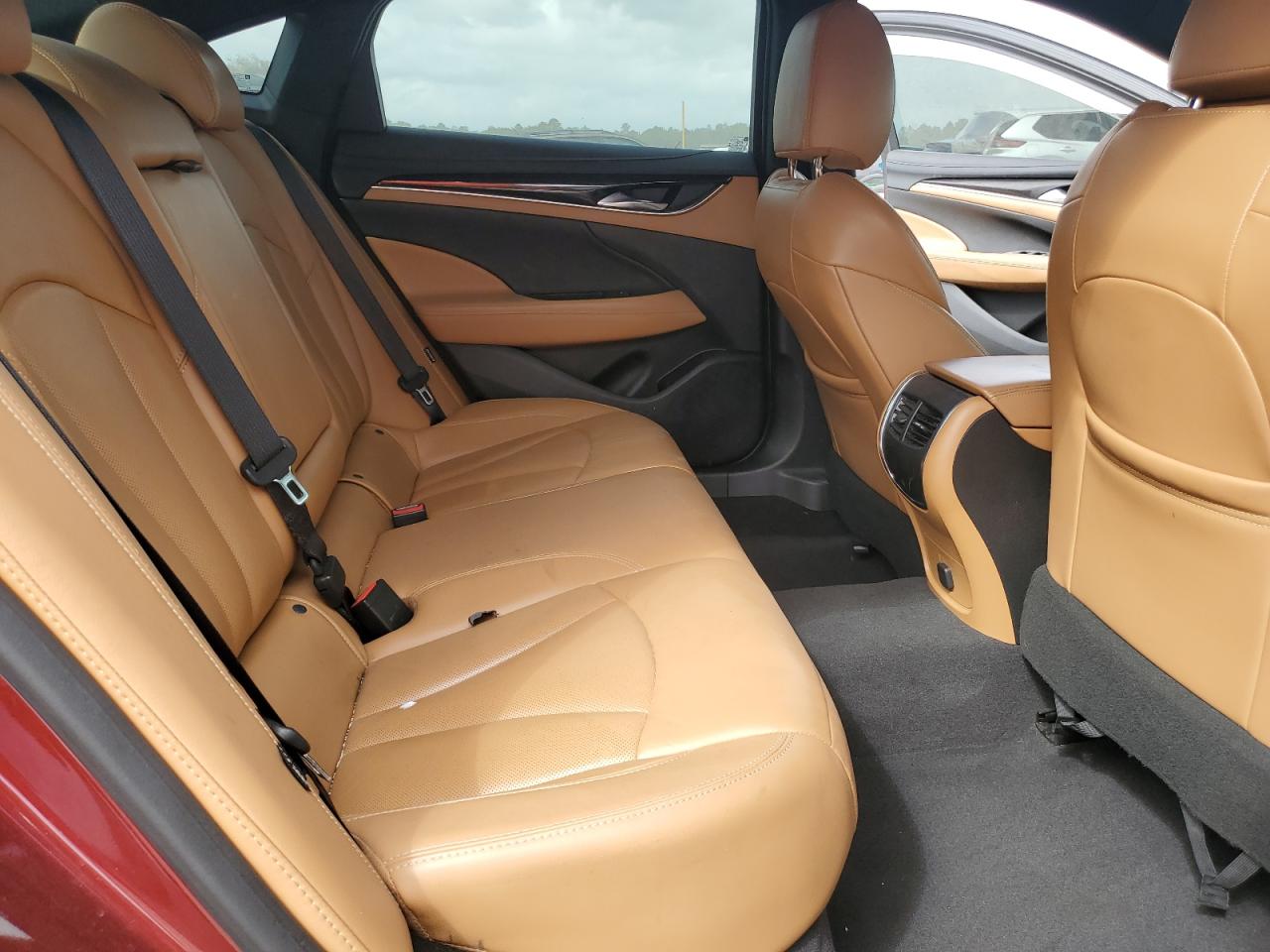 BUICK LACROSSE ESSENCE