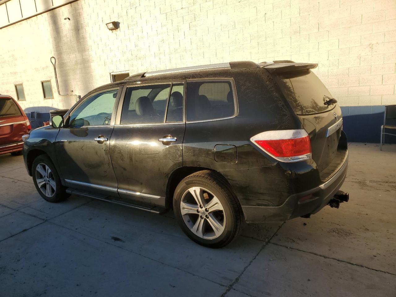 TOYOTA HIGHLANDER LIMITED