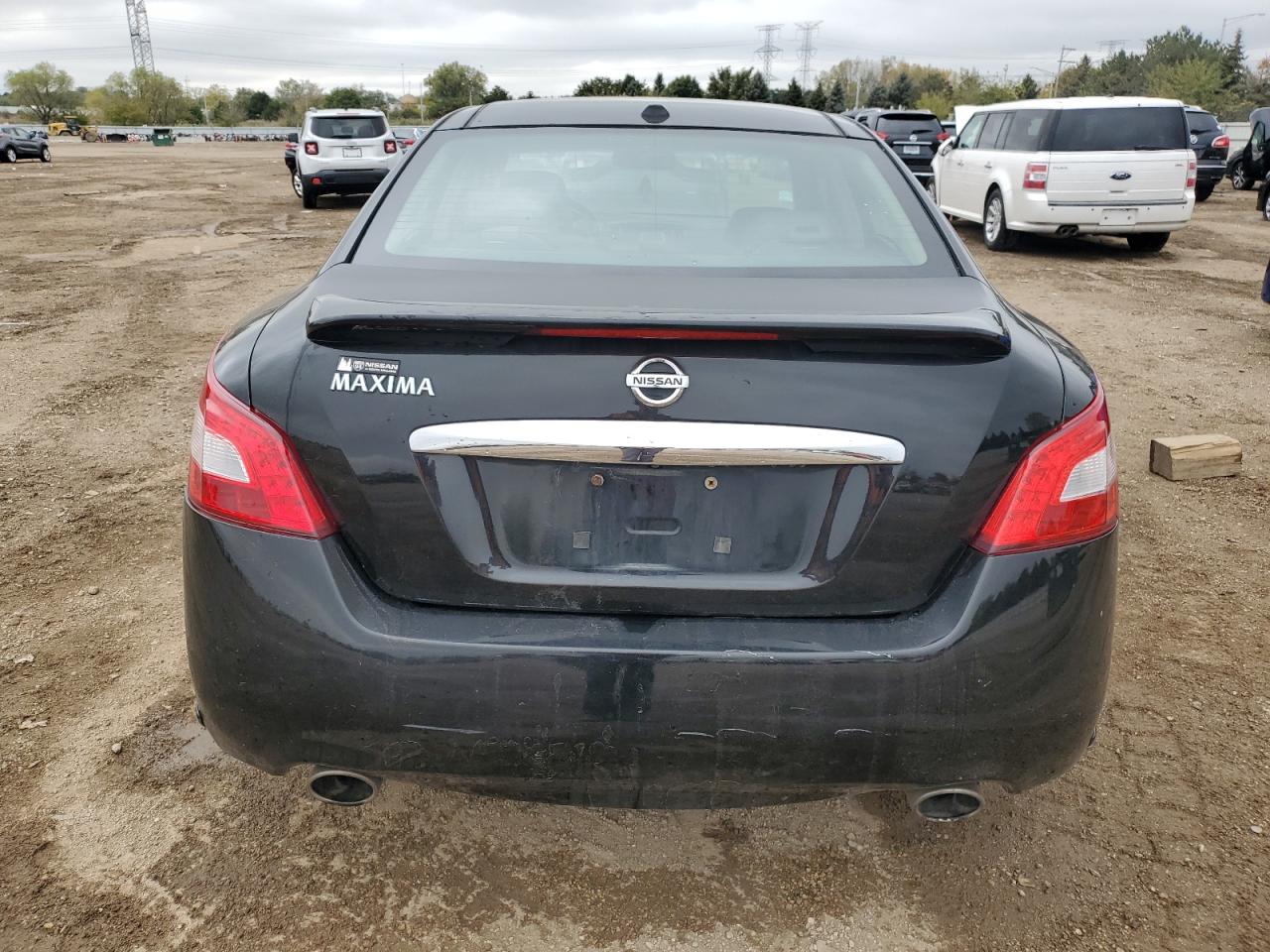NISSAN MAXIMA S