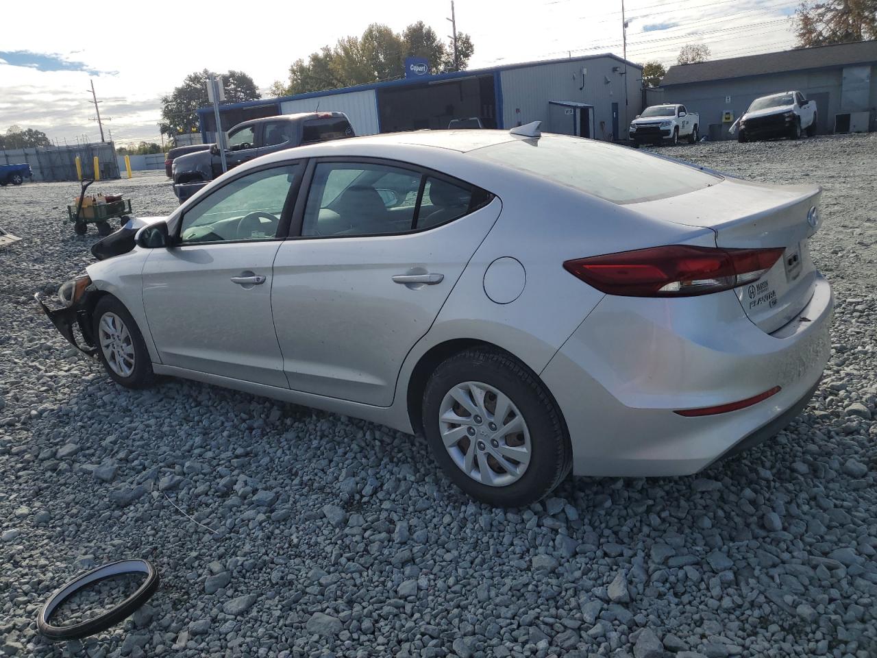 HYUNDAI ELANTRA SE