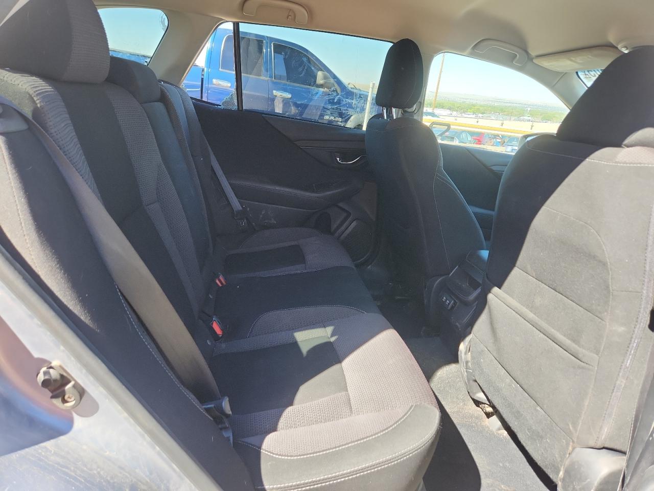 SUBARU OUTBACK PREMIUM