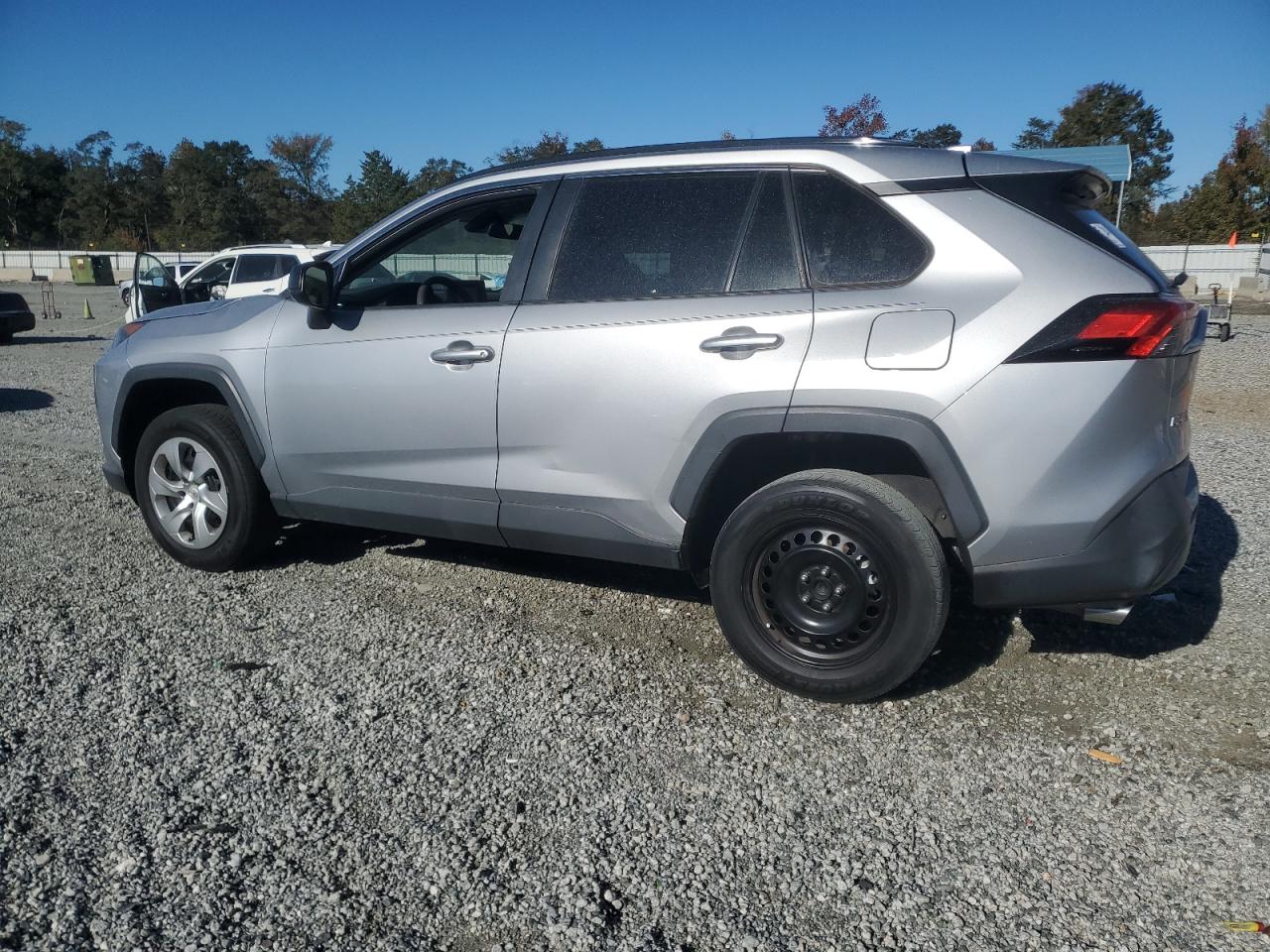 TOYOTA RAV4 LE