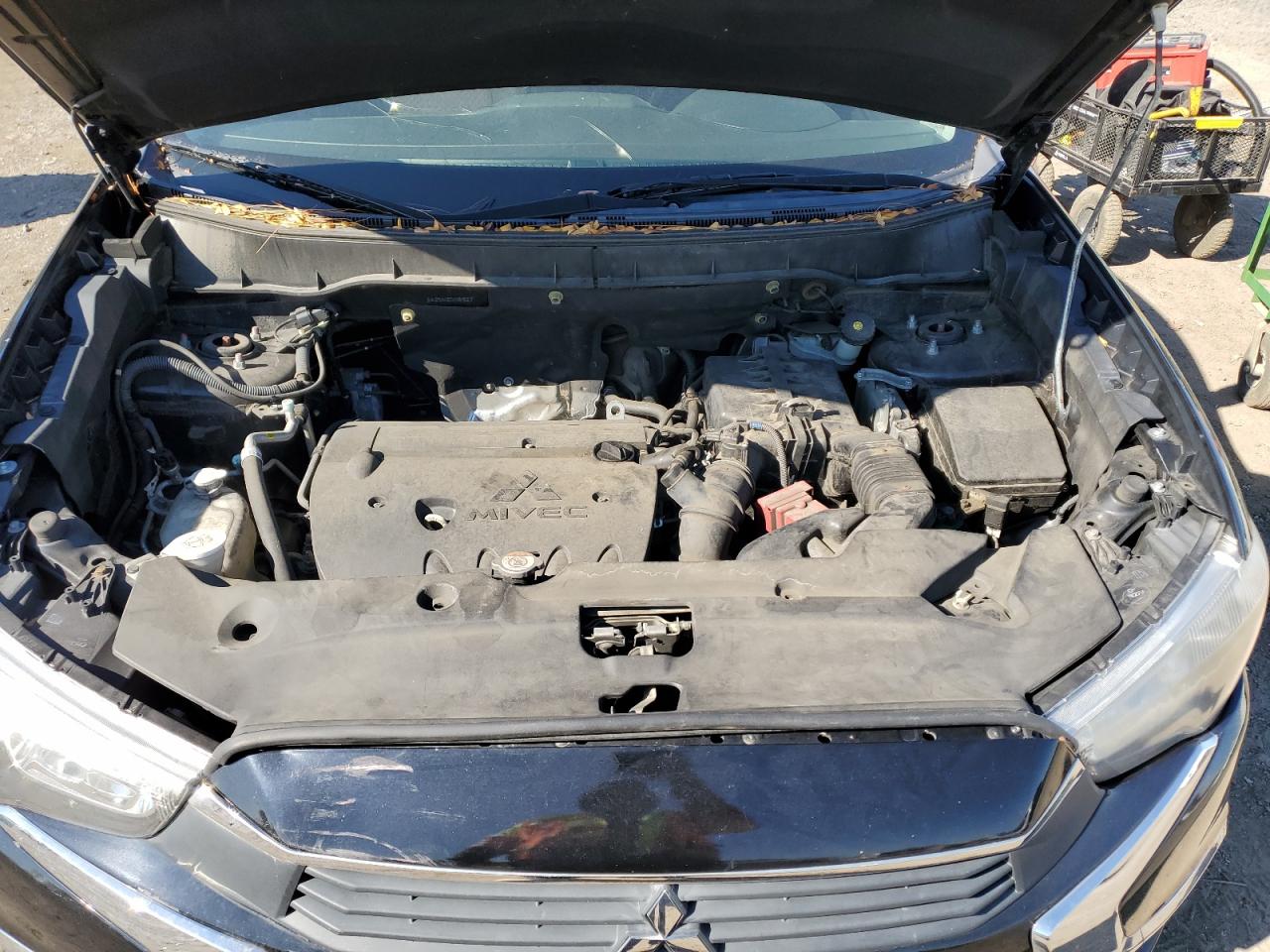 MITSUBISHI OUTLANDER ES