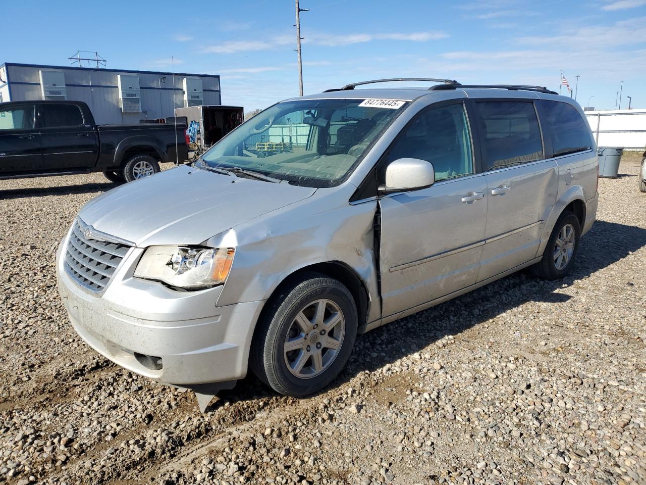  Salvage Chrysler Minivan