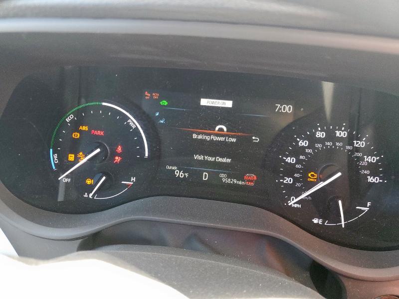 2025 TOYOTA SIENNA LE 5TDKRKEC3SS232203