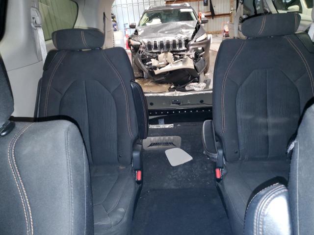 2017 CHRYSLER PACIFICA L - 2C4RC1CG2HR520537