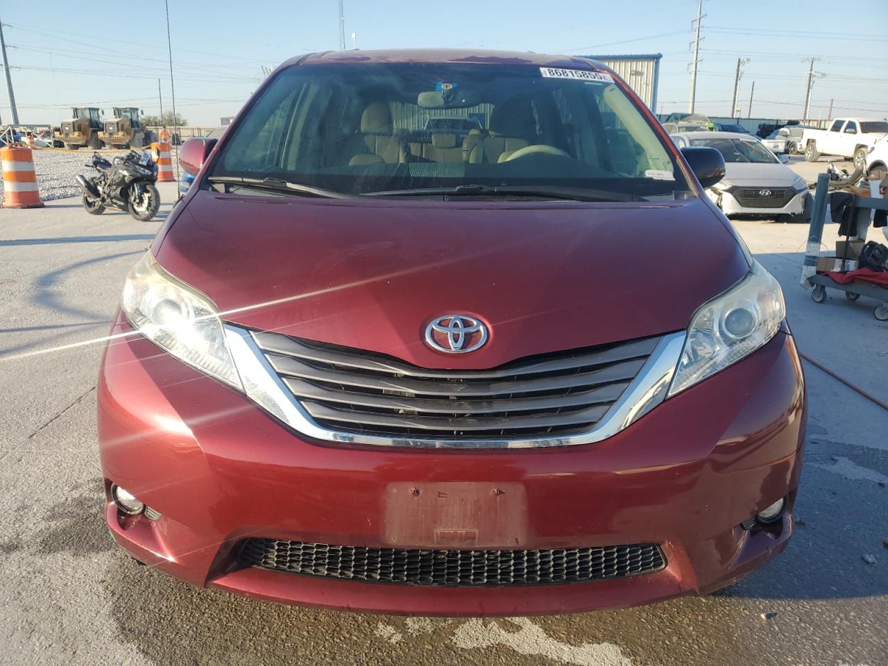 TOYOTA SIENNA XLE
